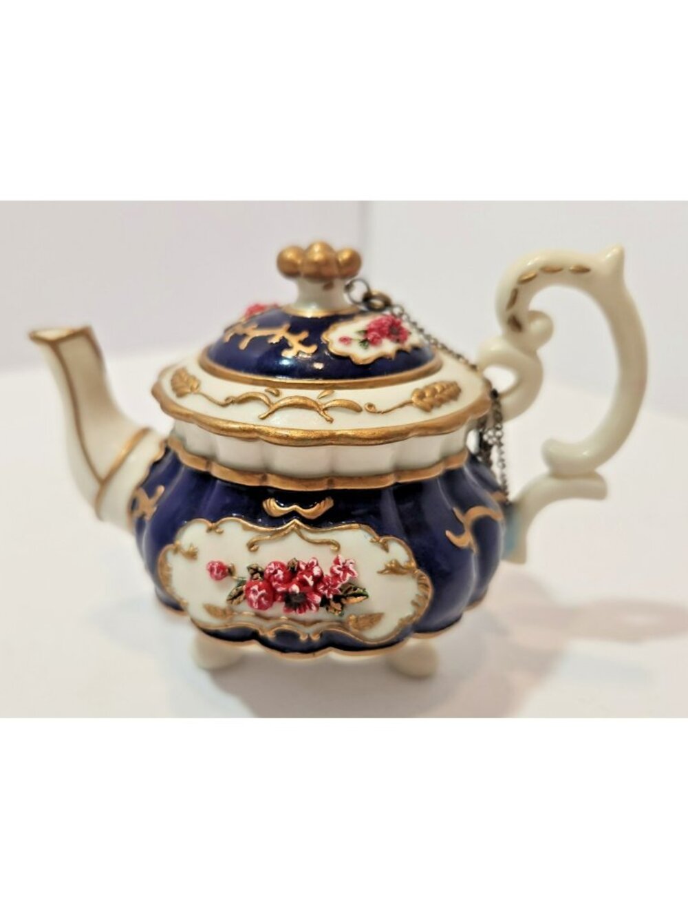 Vtg Nini Small Collectible Resin Teapot Shalimar Cobalt Blue Trinket Box Floral